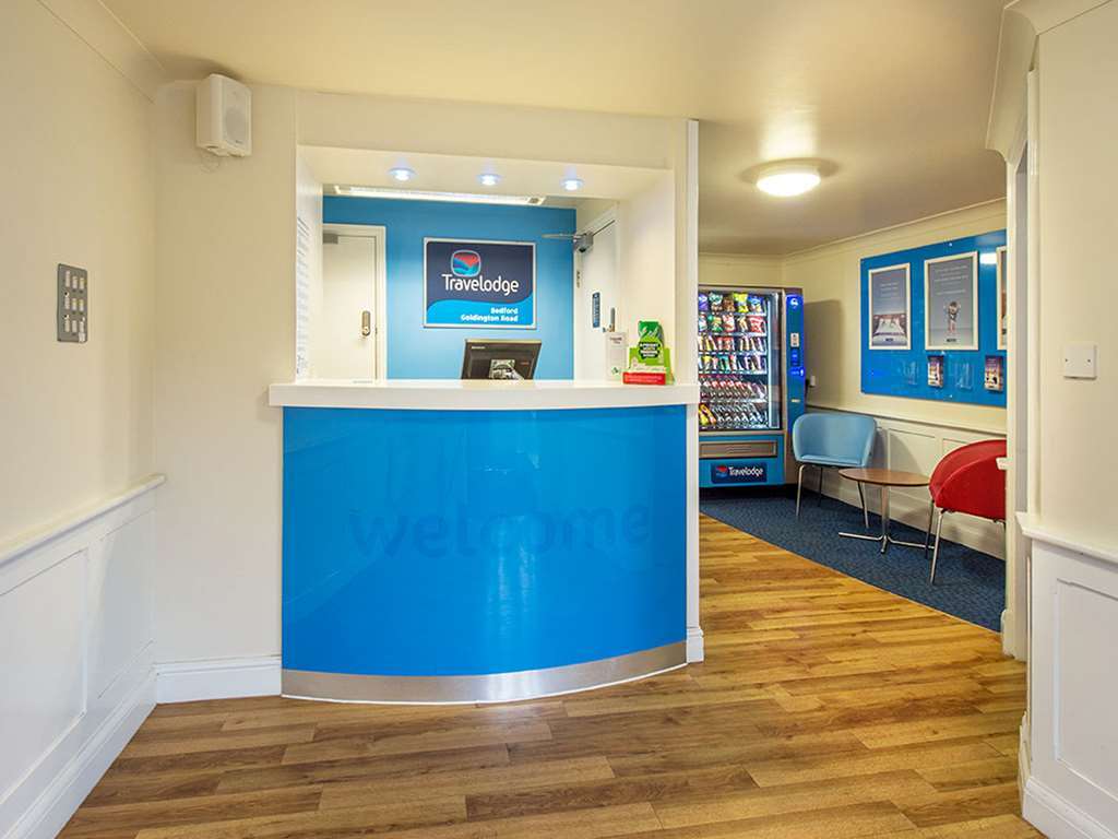 Travelodge Bedford Goldington Road Beltér fotó